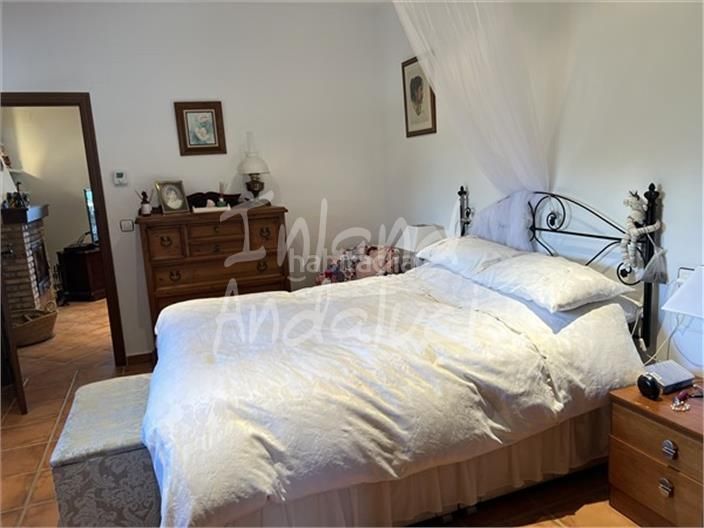 Foto 379ca1bd-6242-473b-8858-ec7915594aa3. Masia amb aparcament piscina a Alcalá la Real