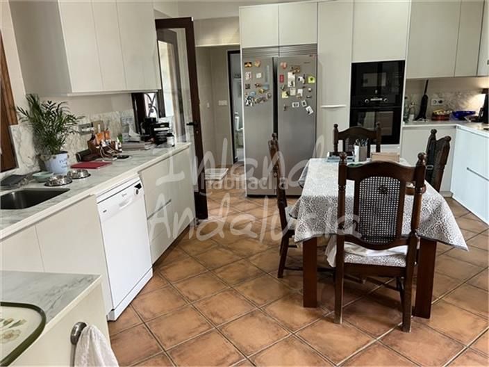 Foto 7fc35e87-7dc2-4eed-a2aa-5efa8d2d9e50. Masia amb aparcament piscina a Alcalá la Real