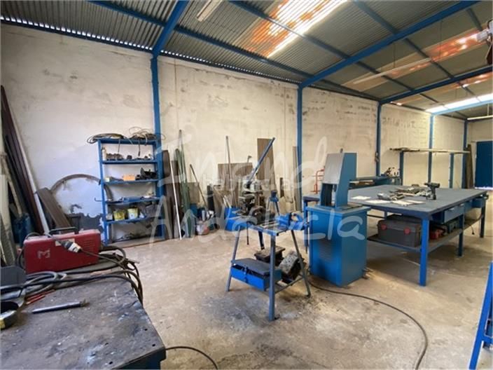 Foto 755a08f5-2ebd-48d5-876f-77e43b5d2a95. Local comercial a Íllora