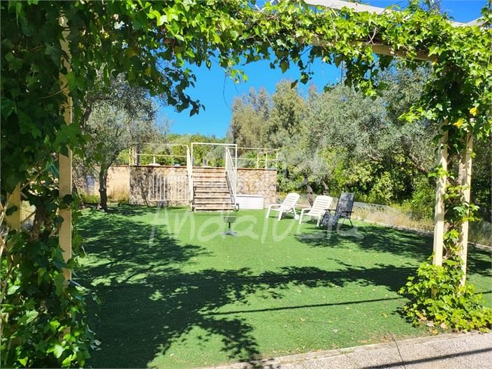 Foto 2ef6b1dc-96dc-4f7d-9173-21be7cf984a2. Mas avec parking piscine dans Marchena