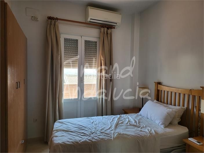 Foto 1ba9769e-9478-4003-bf6a-55adb8d6d5f0. Casa adossada amb aparcament a Aguadulce