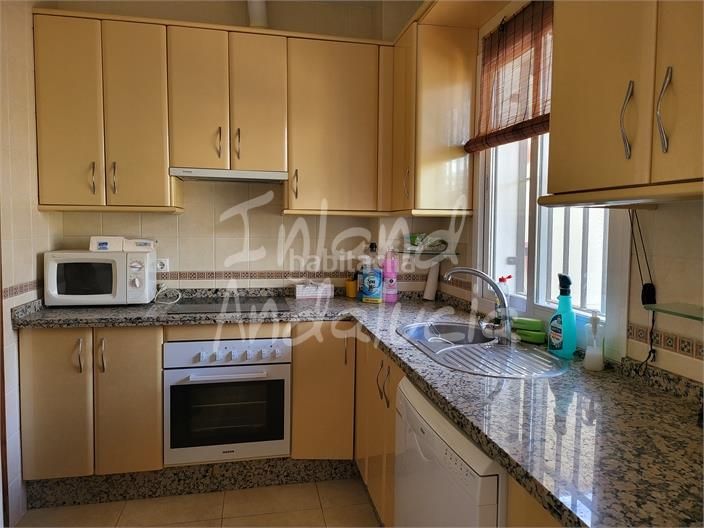 Foto 44d3b115-8b4e-4d82-b58d-b1f793e514bb. Casa adossada amb aparcament a Aguadulce