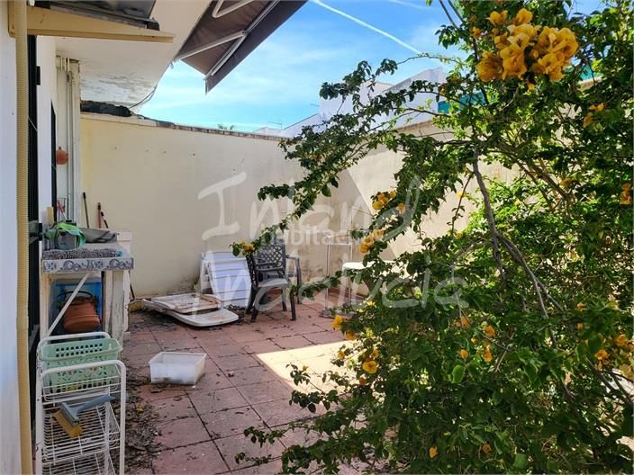Foto dee48380-a8c2-4cac-85f2-d2c060ceb906. Casa adossada amb aparcament a Aguadulce