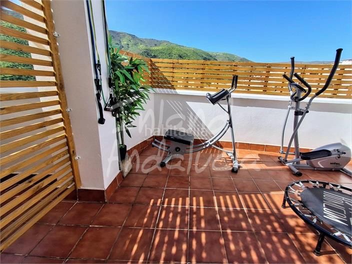 Foto 25584c29-24f8-4579-b38c-d5b57ec42324. Apartament amb aparcament a Albuñol