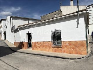 Chalet in Alcalá la Real