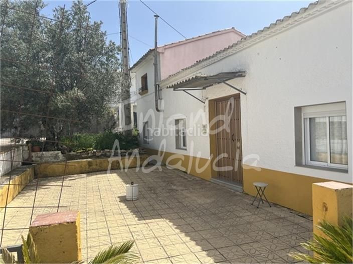 Foto c1742e30-744f-473a-bf5e-e1c5a6f4af58. Casale con parcheggio in Castillo de Locubín