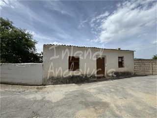 Casa adossada a Alcalá la Real