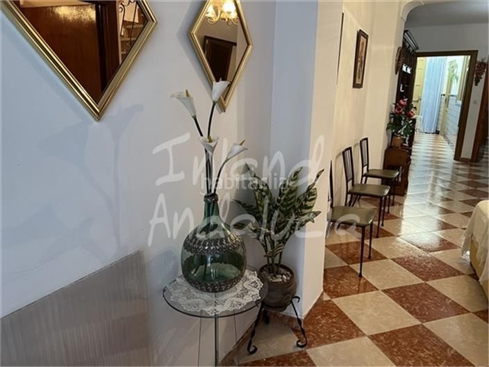 Foto 6ae2e7cc-bc61-472b-a831-9b1a9e104478. Casa adossada a Baena