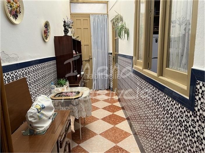 Foto 8d4add5a-7823-469a-906a-8b2f40b9b9a9. Casa adossada a Baena