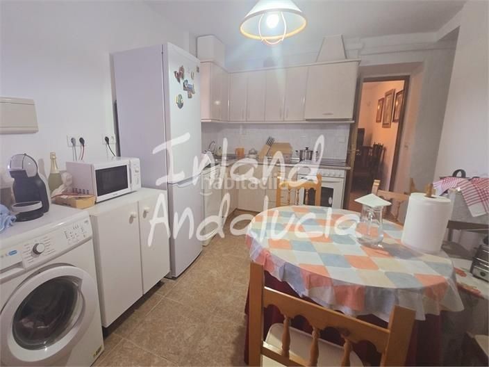 Foto cc968686-4848-45f7-882d-e2ac74fc5958. Masia amb aparcament a Alcaucín