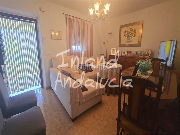 Foto edb13666-ca15-4f81-9098-e3cd337fb592. Masia amb aparcament a Alcaucín