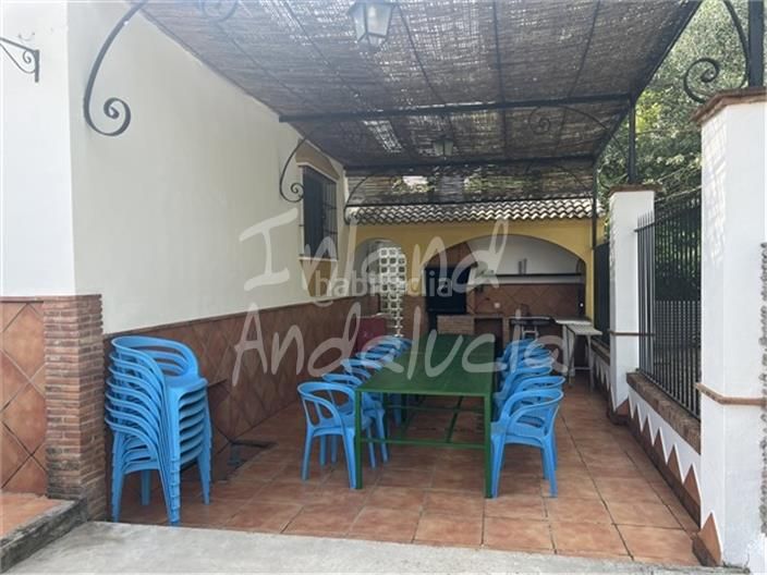 Foto 687a2657-e8a8-4623-b1fd-dcef4c6b8292. Xalet amb aparcament piscina a Priego de Córdoba