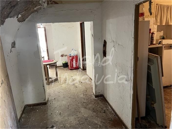 Foto 6f7e187a-f7d3-4cbf-a924-1991dfdbc9b7. Casa adossada a Alcalá la Real