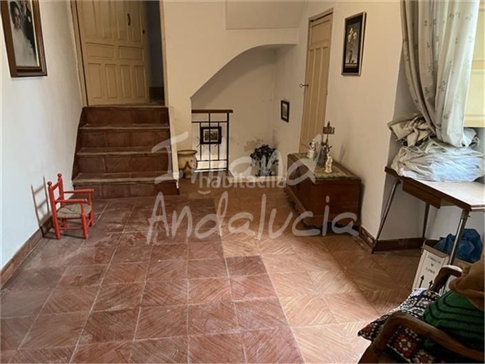 Foto f9250711-3150-4702-8526-c2bbe514b801. Casa adosada en Luque