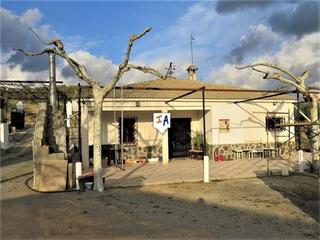 Chalet in Alcaudete
