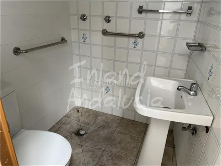 Foto 00afd832-32a9-4c1a-a977-7cdf50dee927. Casa adossada amb aparcament a Frailes