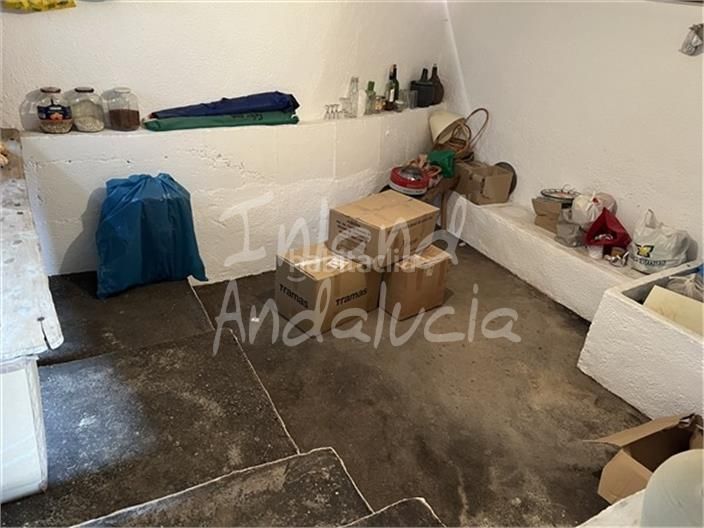 Foto 56cf85ff-ee3d-40d6-957f-7c88e1fd1ad1. Casa adossada amb aparcament a Frailes