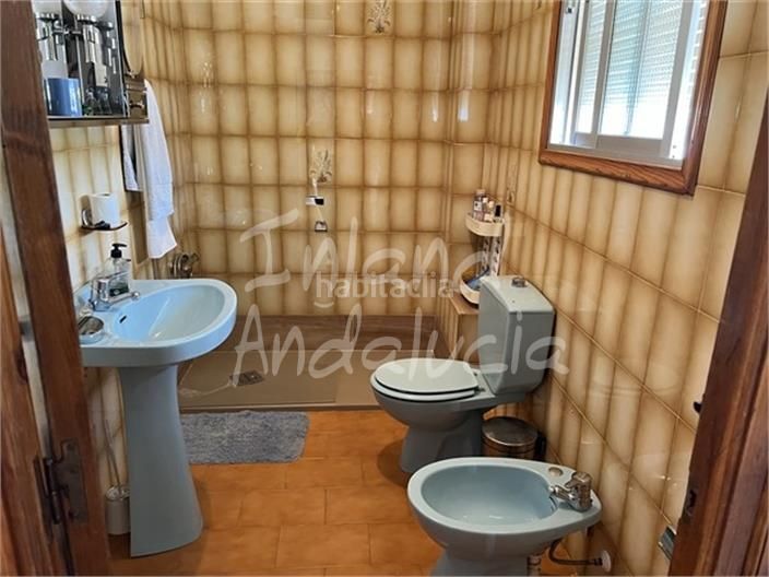 Foto 60f2f3fd-f78e-48c2-9a3f-23bb414f2ad3. Casa adossada amb aparcament a Frailes