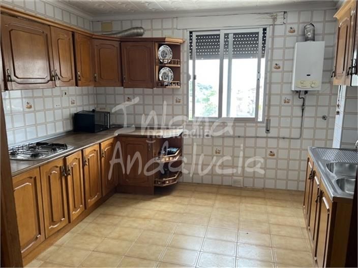 Foto a9087474-bd78-4e49-b602-9e2f69d19dc8. Casa adossada amb aparcament a Frailes