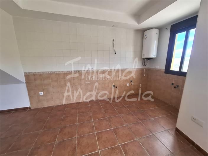 Foto 1ad7fc79-790c-43ea-ad40-43143be8364b. Apartament amb aparcament piscina a Alcaucín