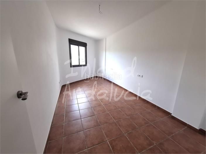 Foto 9d414606-d58b-41a9-852b-d9a497d0603b. Apartament amb aparcament piscina a Alcaucín