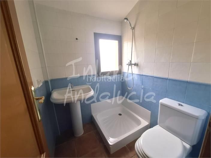 Foto 52dbcdb5-b526-4a8f-9224-99e274ad28dd. Apartament amb aparcament piscina a Alcaucín