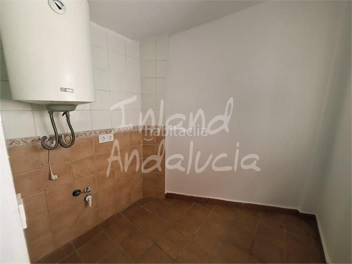 Foto be22b343-d0fb-4c86-ad67-8fb0797edc07. Apartament amb aparcament piscina a Alcaucín
