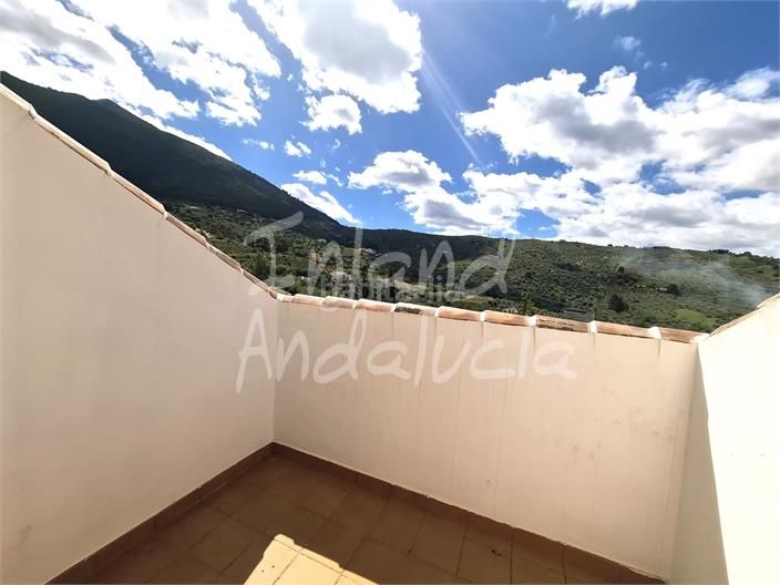 Foto 8ef82e3e-bc24-4498-aede-15408048a50e. Apartamento en Alcaucín