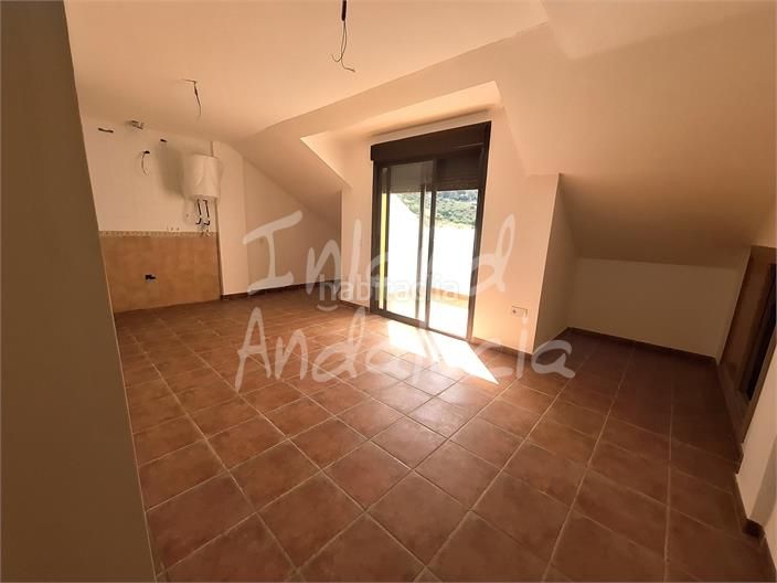 Foto ccf850e0-6b58-409e-bb22-c2b903b160a4. Apartamento en Alcaucín