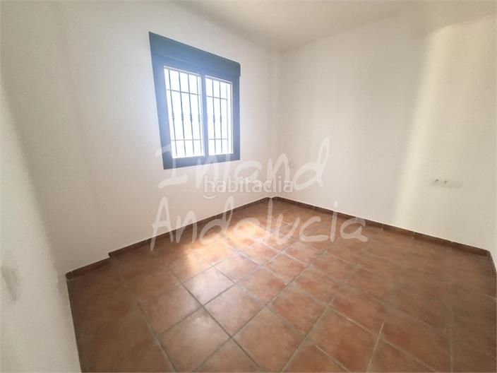 Foto 46c0431c-2875-452c-9dfc-9b561e3b3795. Apartament amb aparcament piscina a Alcaucín