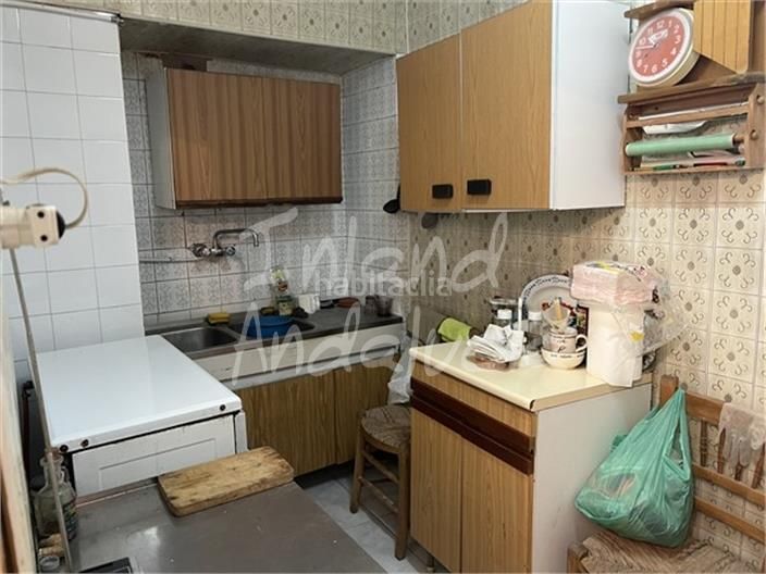 Foto 8b1d1d43-0b98-4290-b298-d06ca0d58574. Casa adossada a Luque