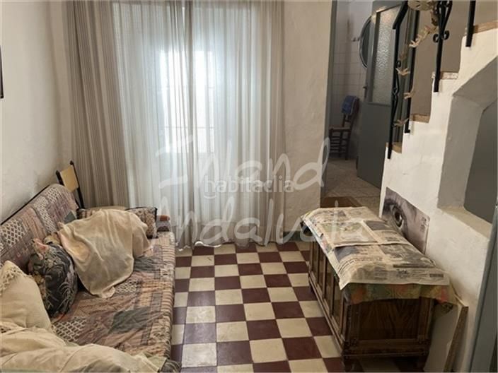 Foto a6662521-0368-4e17-aeb0-1ef5721461c9. Casa adossada a Luque