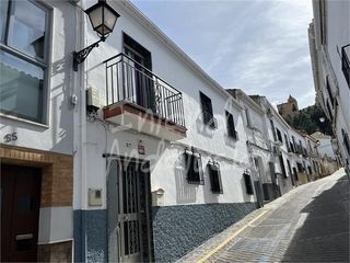 Casa adossada a Alcalá la Real