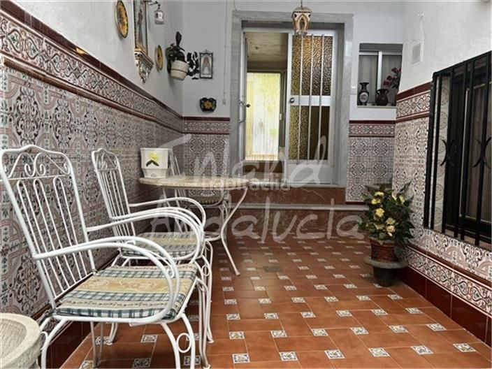 Foto 925116df-ddb4-4fe6-a84f-9e148396259b. Casa adosada en Luque