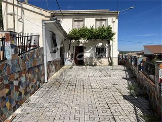 Country house in Alcalá la Real