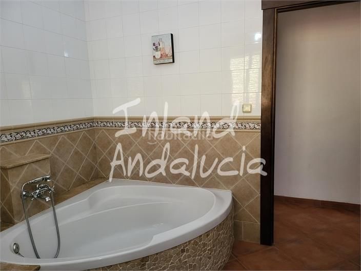 Foto e7922f0a-9119-49df-a6d2-da655fe9a2a1. Chalet en Mollina