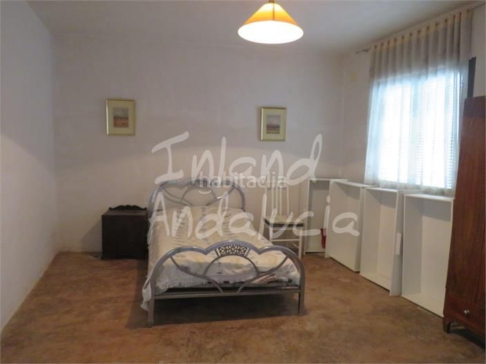 Foto 934da3d1-b21d-49fb-968d-1bfff2bc0248. Casa adossada a Alcaudete
