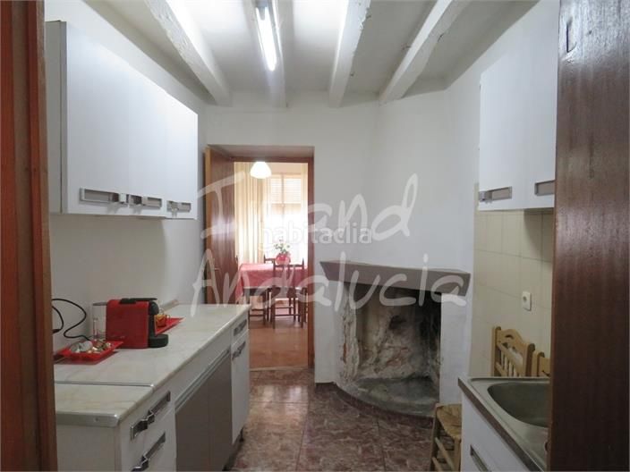 Foto cb7be406-b08c-4651-8fd1-70b6199b83ec. Casa adossada a Alcaudete