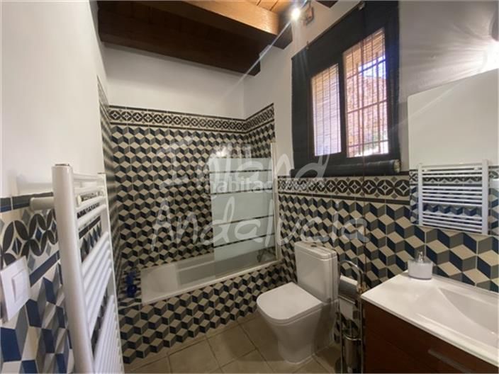 Foto f9fc9c88-7b25-4d95-963a-b4a628c091bf. Casale con parcheggio piscina in Alcalá la Real