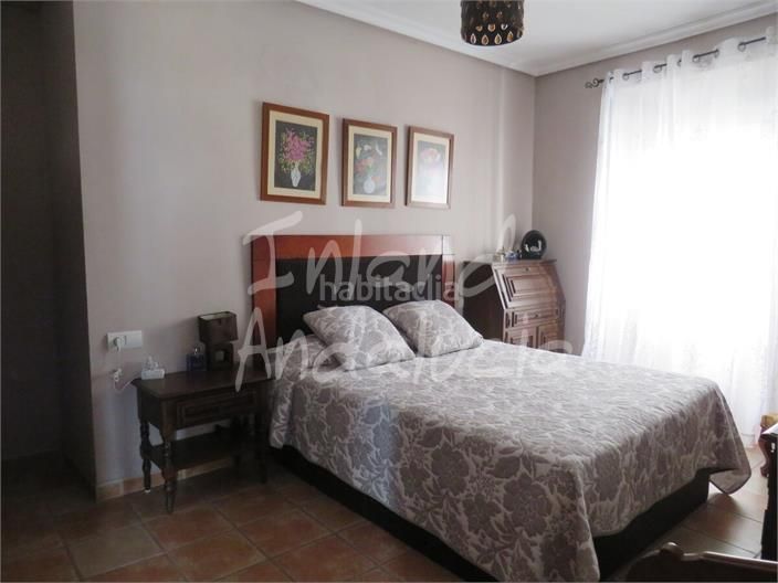 Foto 176fbda5-8909-4744-8b12-d13496dfdce2. Casa adosada en Martos