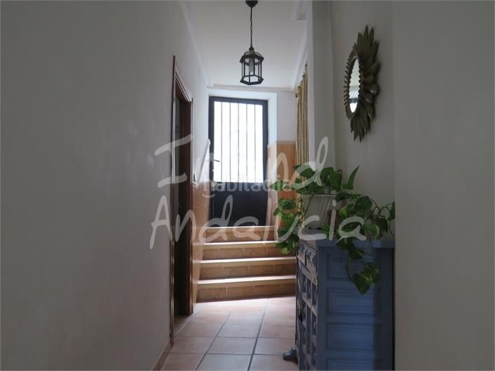 Foto 6865f616-5fa2-4631-b663-f38c45d92243. Casa adosada en Martos
