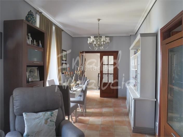 Foto baca6450-9c5d-4dfc-9d66-d0e1c52b10f3. Casa adosada en Martos