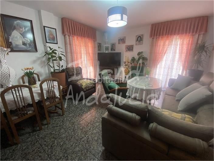 Foto 7d9dd016-cfc8-410d-84dc-11fd43b4ae0a. Apartament amb aparcament a Montefrío