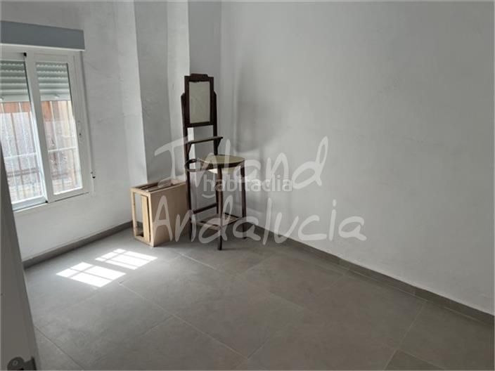 Foto bd0a0b9f-3162-45e6-bac7-d8fb68dab922. Casa adosada en Luque