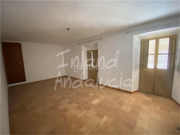 Foto 4c3bb5ab-3458-4e94-b4d7-7dcd392435b0. Casa adossada amb aparcament a Monturque