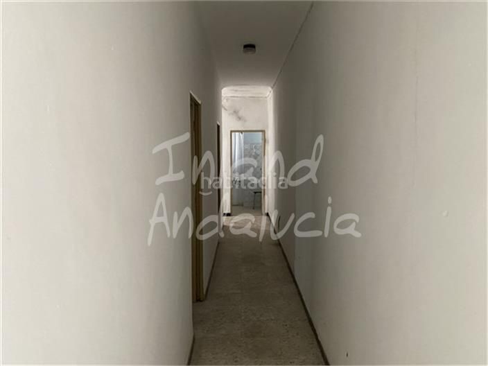 Foto dc96afad-2286-440d-978c-f93b85373a64. Casa adossada amb aparcament a Monturque