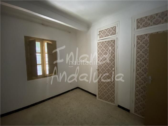 Foto fac0c83a-3e7e-45b8-b277-2ff37847e1df. Casa adossada amb aparcament a Monturque