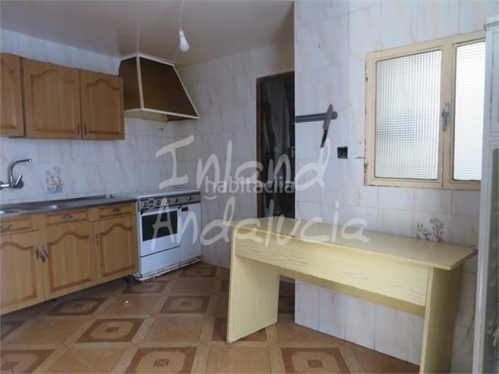 Foto 57e80e3e-475f-4692-a2e1-09fee089e2c9. Casa adossada a Alcaudete