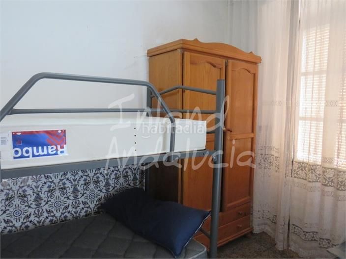 Foto f428dadf-2aa5-4e5a-8a25-2ac283d7e6b1. Casa adossada a Alcaudete