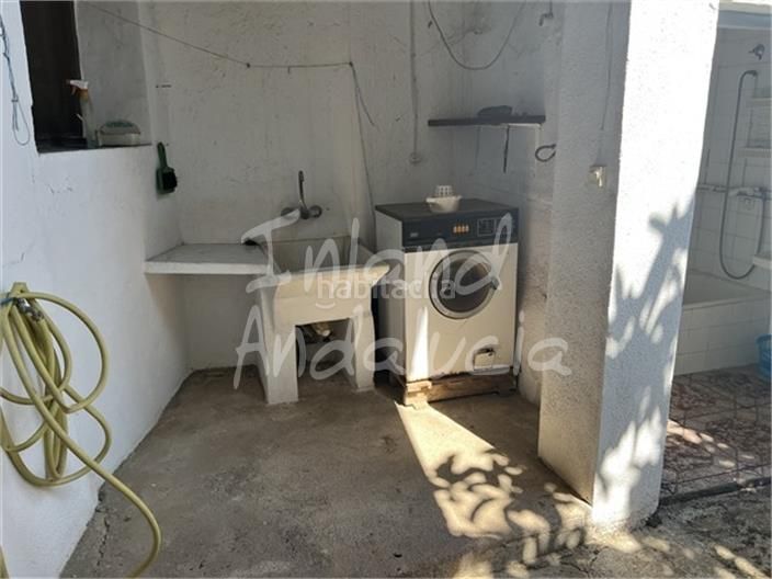 Foto 37087868-83d8-4323-91cc-b5497dd67084. Casa adossada a Frailes